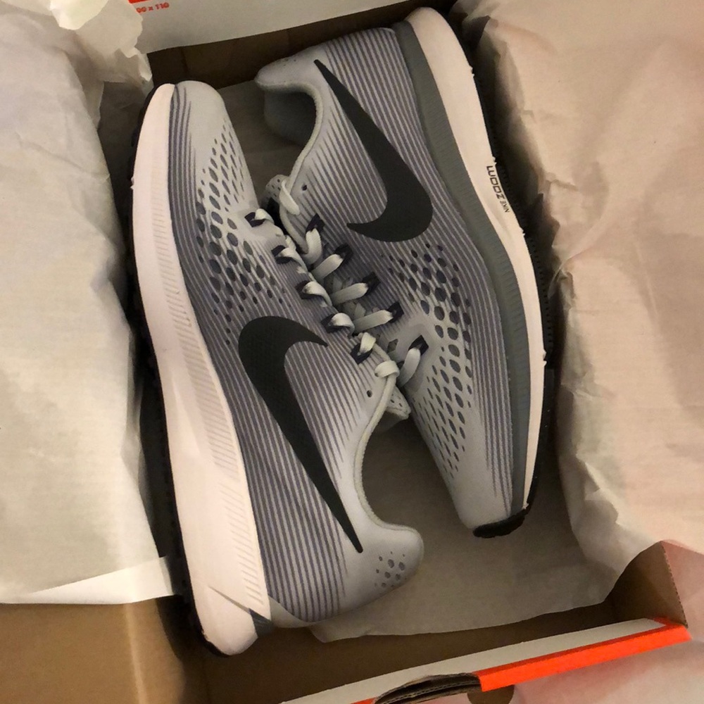 Women’s Nike air zoom Pegasus 34